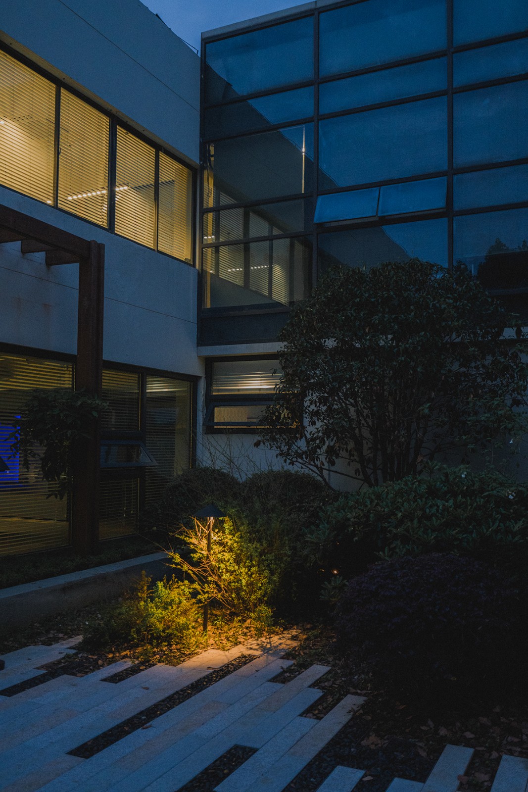 1524883879638590b8iF.jpg 12.jpg